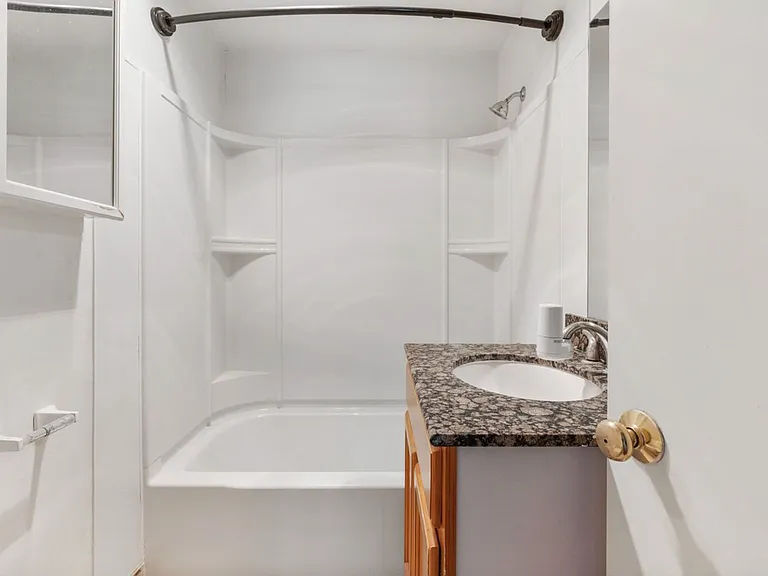 718 S Orchard Dr — Photo 17