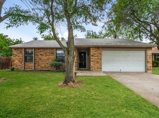 3805 Bee Tree Ln, Fort Worth, TX 76133