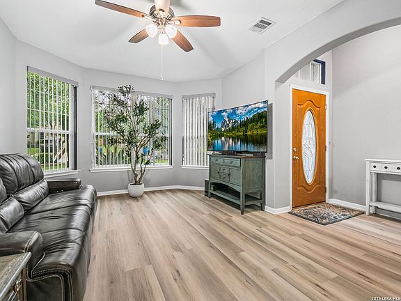 5th image of 9803 Selbourne Lane