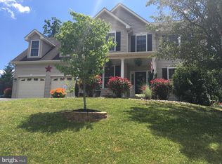 37 Canoe Ct, Inwood, WV 25428