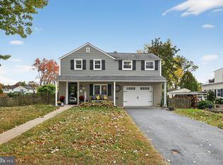 200 Redford Rd, Oreland, PA 19075