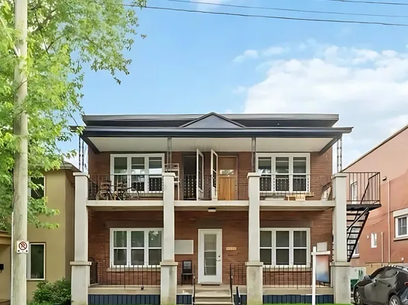 9 Acacia Ave #2, Ottawa, ON K1M 0P3