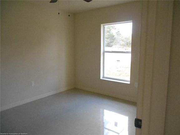 5th image of 448 Blackbird Ct