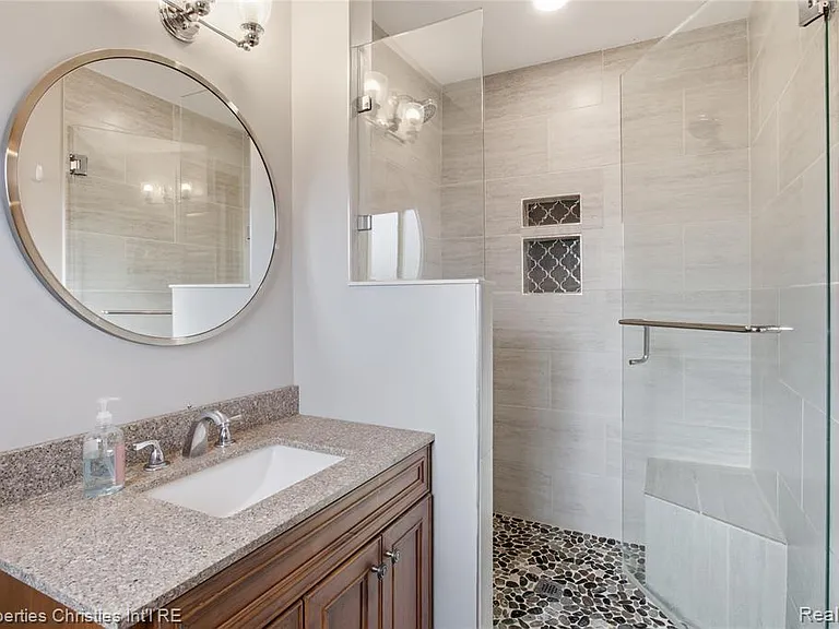 6474 Bedview Dr — Photo 28