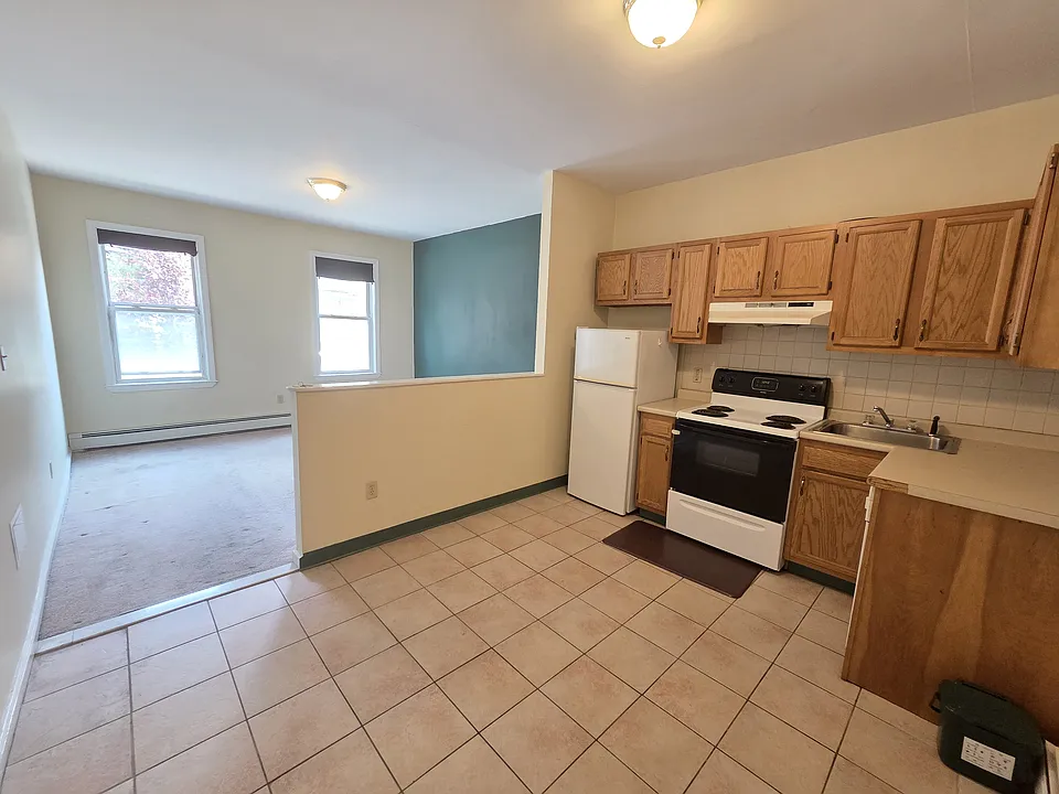 239 Columbia St #3
