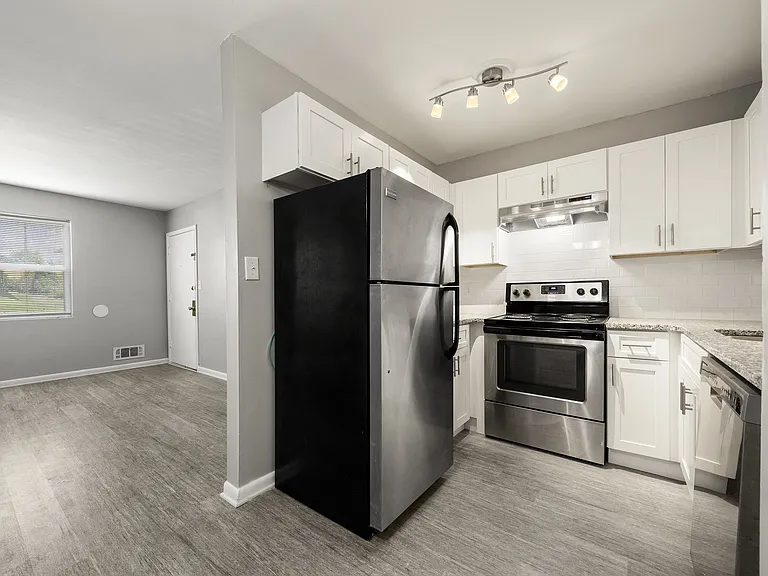 Georgian Oaks Apartments 2 — Photo 6