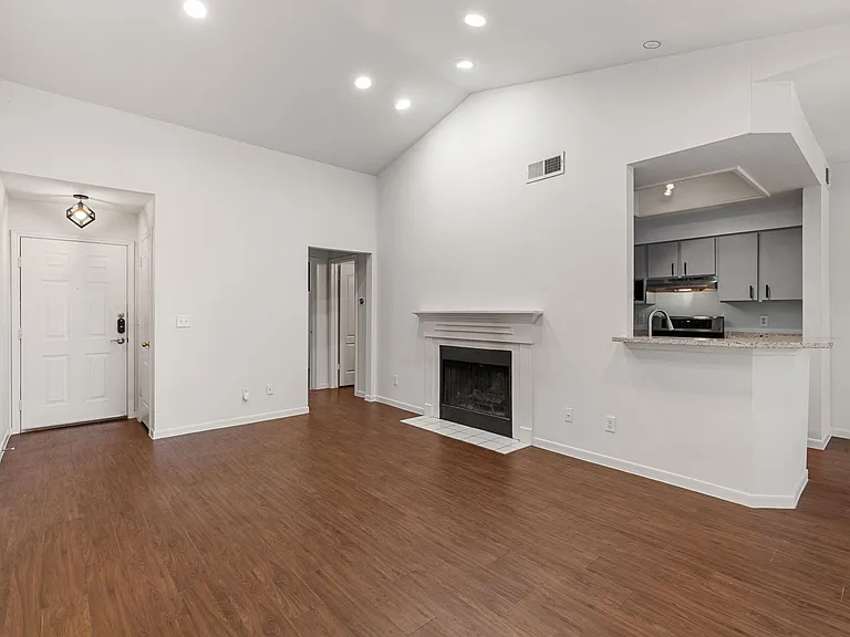 6000 Shepherd Mountain Cv #1604 — Photo 7