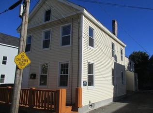 25 Auburn St, Lowell, MA 01852