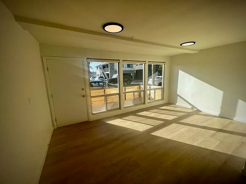 Studio, 1.0 bath, 490 sqft, $1,895 — Photo 2