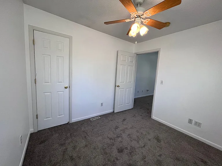 1008 Breton Rd SE — Photo 12