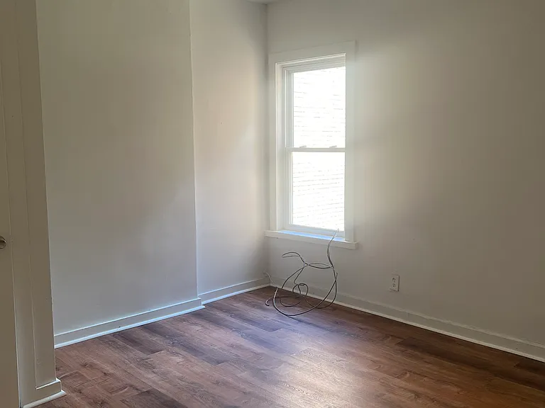 7754 Tioga St — Photo 5