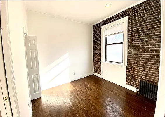 Rented by Douglas Elliman | media 7