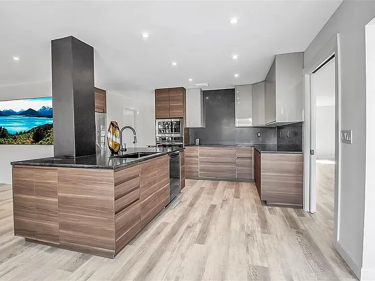 1649 Stanford Ln — Photo 20