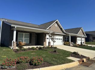 659 Snowflower Cir, Pigeon Forge, TN 37863