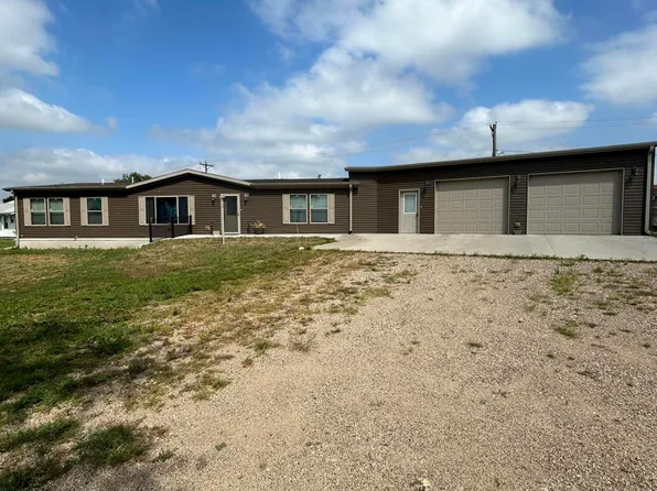 403 S Johnston St, White Lake, SD 57383