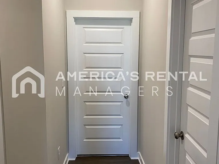 15662 Capstone Blvd — Photo 8