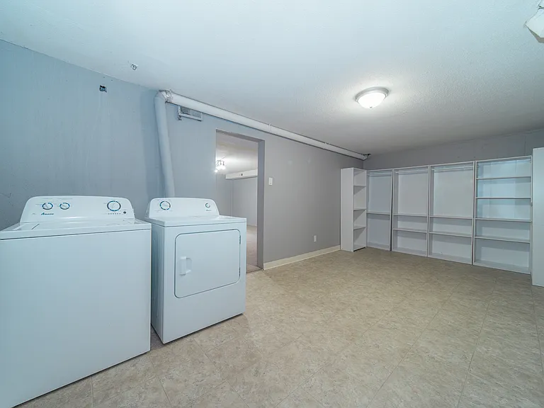 1401 Stuart St #1 — Photo 20