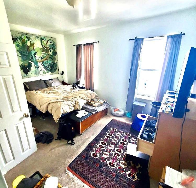 1st image of 502 Dickinson St #302