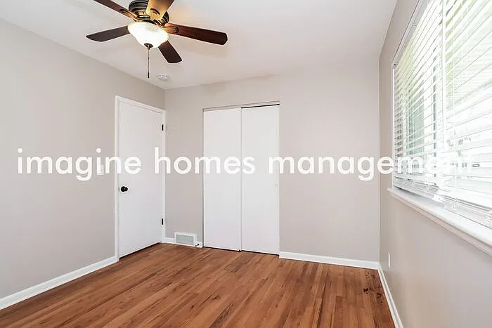 10755 Plainfield Rd — Photo 6