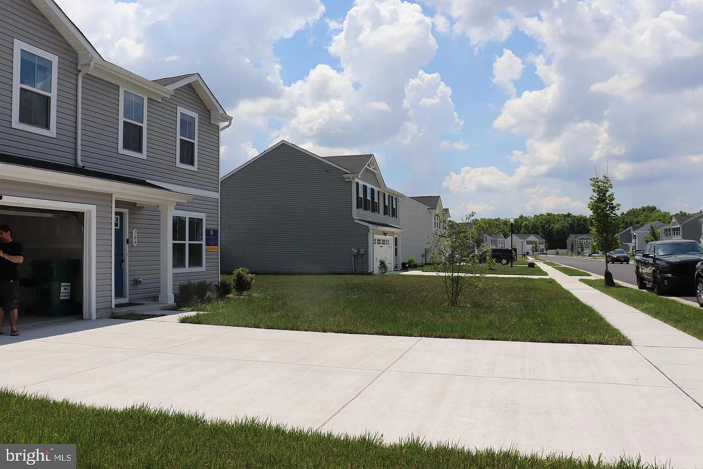 4 bed, 2.5 bath, 1910 sqft, $3,000 — Photo 3