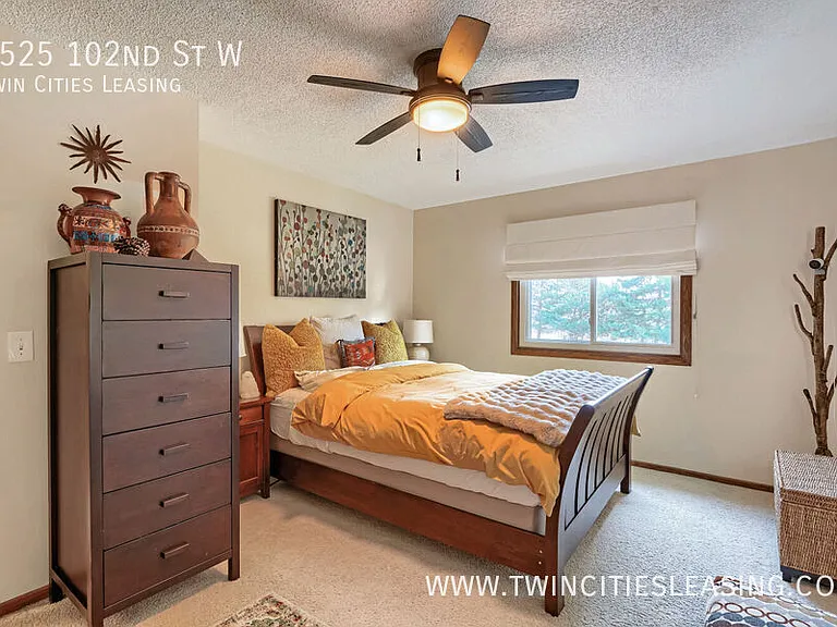 7525 W 102nd St — Photo 13
