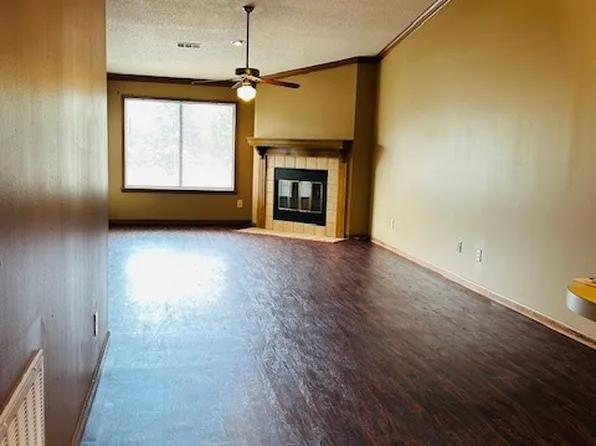 1300 S Church St #A14, Jonesboro, AR 72401