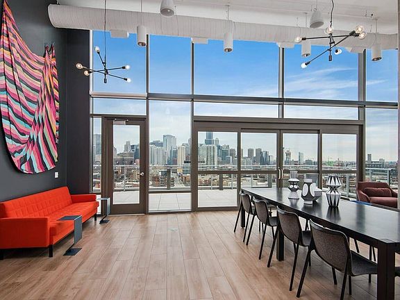 3rd image of 745 N Milwaukee Ave #1306