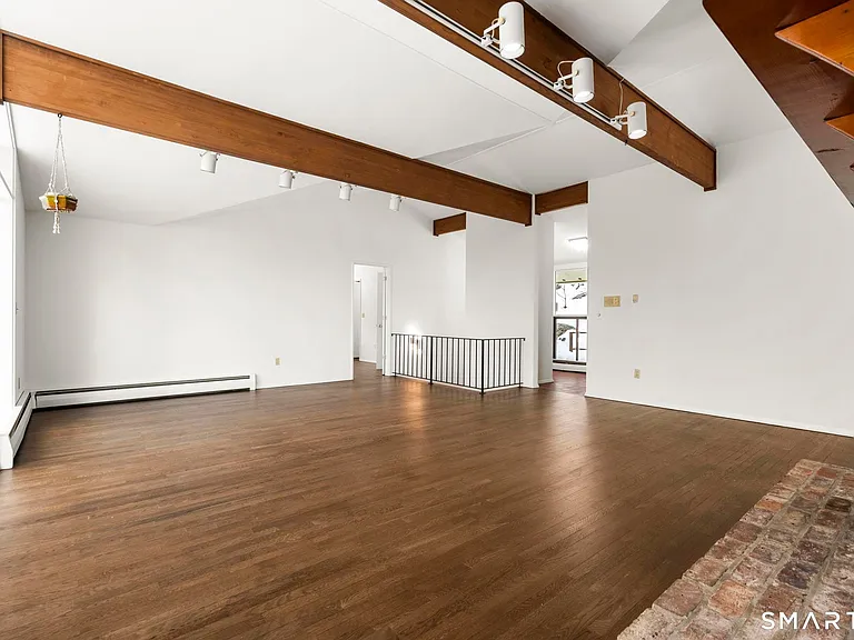 304 Olmstead Hill Rd — Photo 4