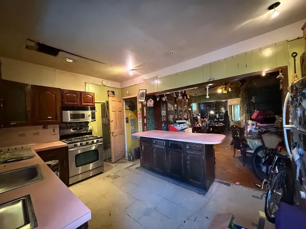 1339 East 64th Street image 4 of 10