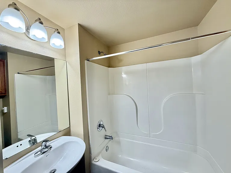205 Birch Ave #2 — Photo 8