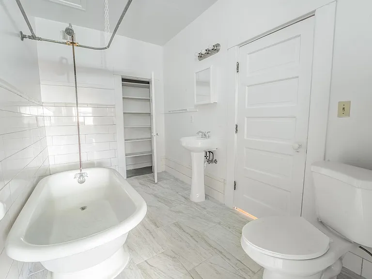The Fairfax - 800 Prospect Street — Photo 7