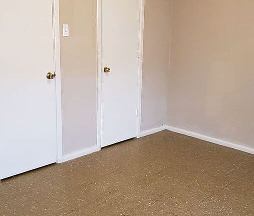 3rd image of 645 S Crosby St