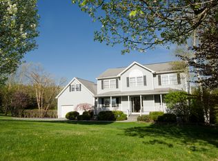 95 Mayfair Rd, Poughquag, NY 12570