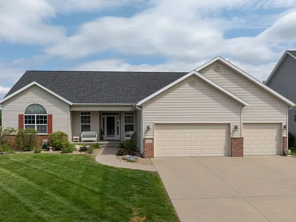 4312 Woodsonia Ct NW, Cedar Rapids, IA 52405