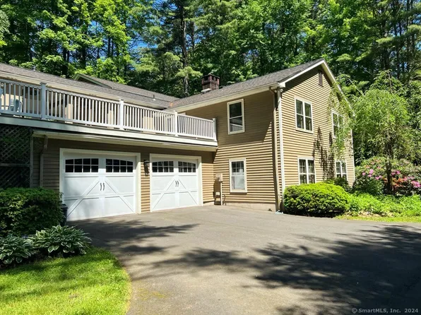 17 Hollister Drive, Avon, CT 06001