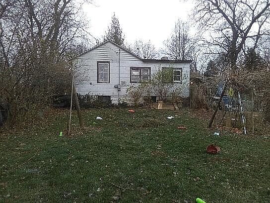 2nd image of 17W459 Schiller St
