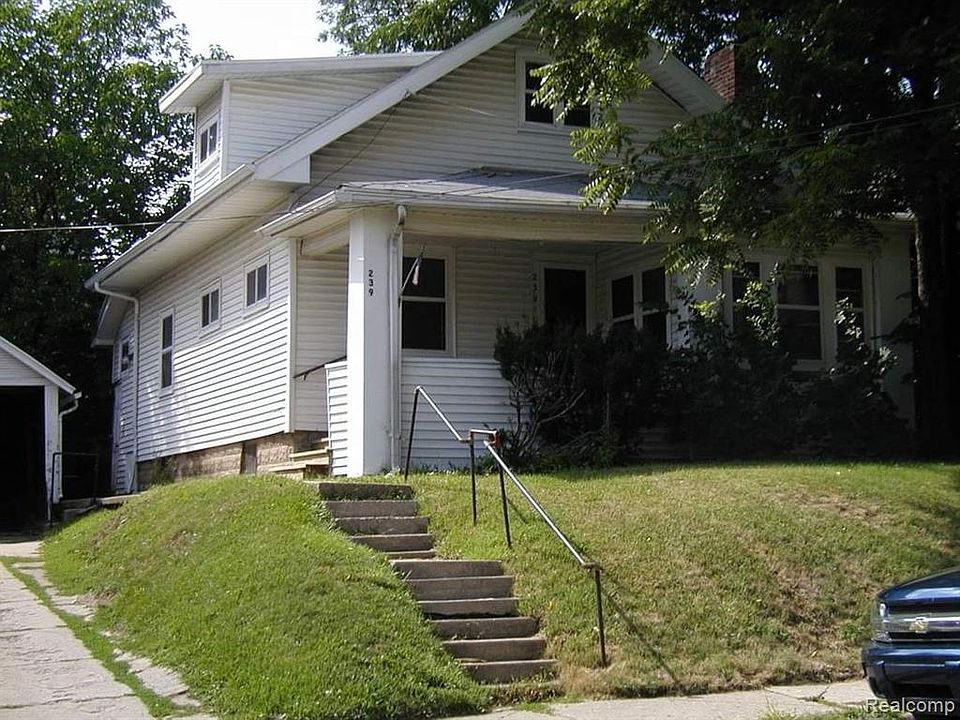 1st image of 239 Hillcrest Ave