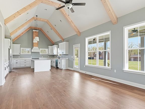5th image of 6211 Dyer Rd