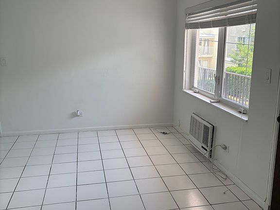 3rd image of 1825 Salzedo St APT 5
