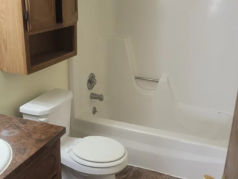 1133 B St #4 — Photo 7