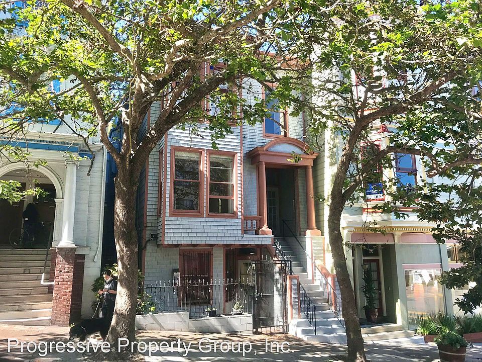 1st image of 707 Clayton St