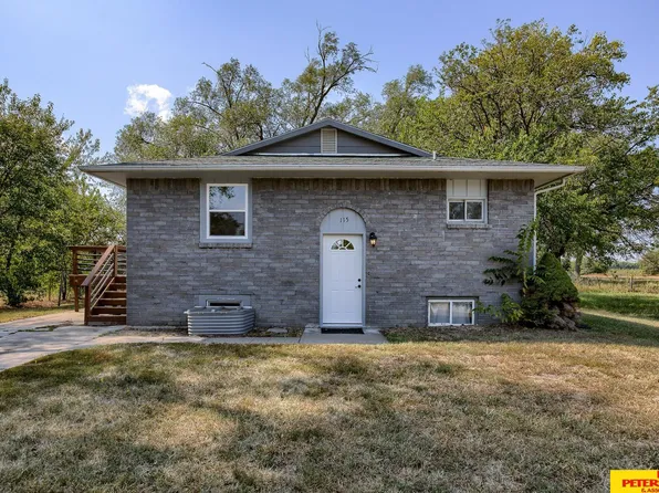 115 Schuyler Ave, Fremont, NE 68025