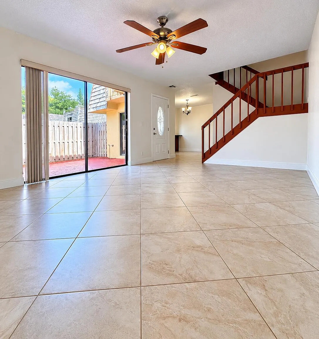 2 bed, 2.0 bath, 1232 sqft, $2,300 — Photo 3