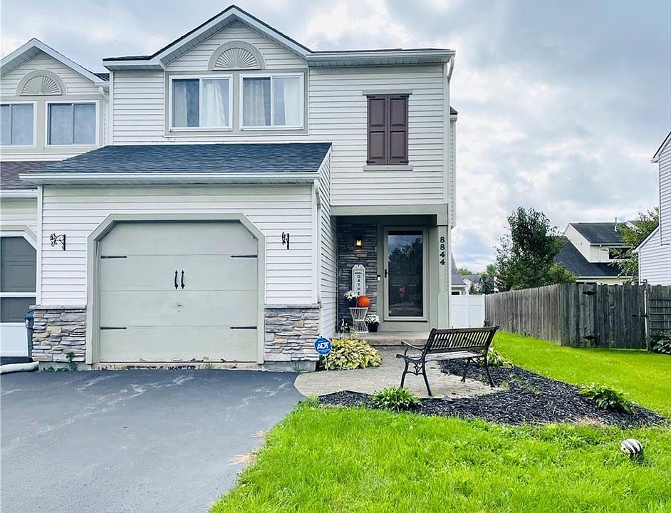 1st image of 8844 New Country Dr
