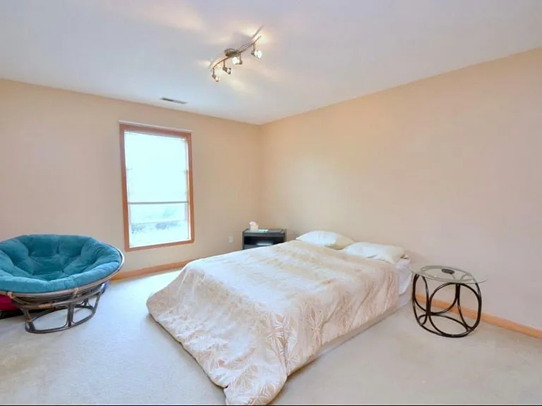 6361 Oak Crest Ln — Photo 5