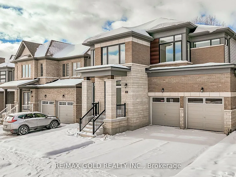 33 Gilham Way — Photo 2