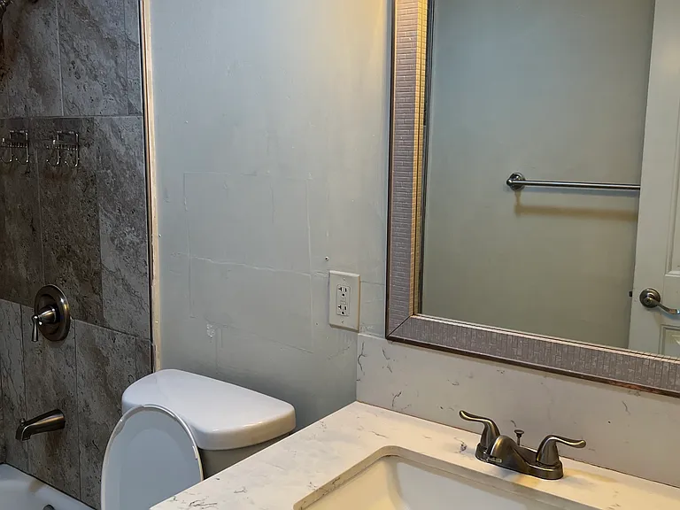 538 S Tulip St #538 — Photo 21