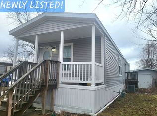 61 Meadowlark Ln #61MEAD, Beecher, IL 60401