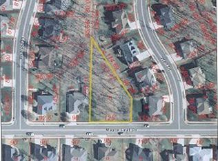 4605 Maple Leaf Dr, Columbia, MO 65201