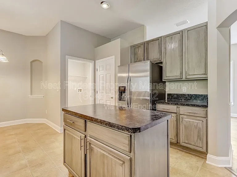 2436 Bonnie Lakes Dr — Photo 16